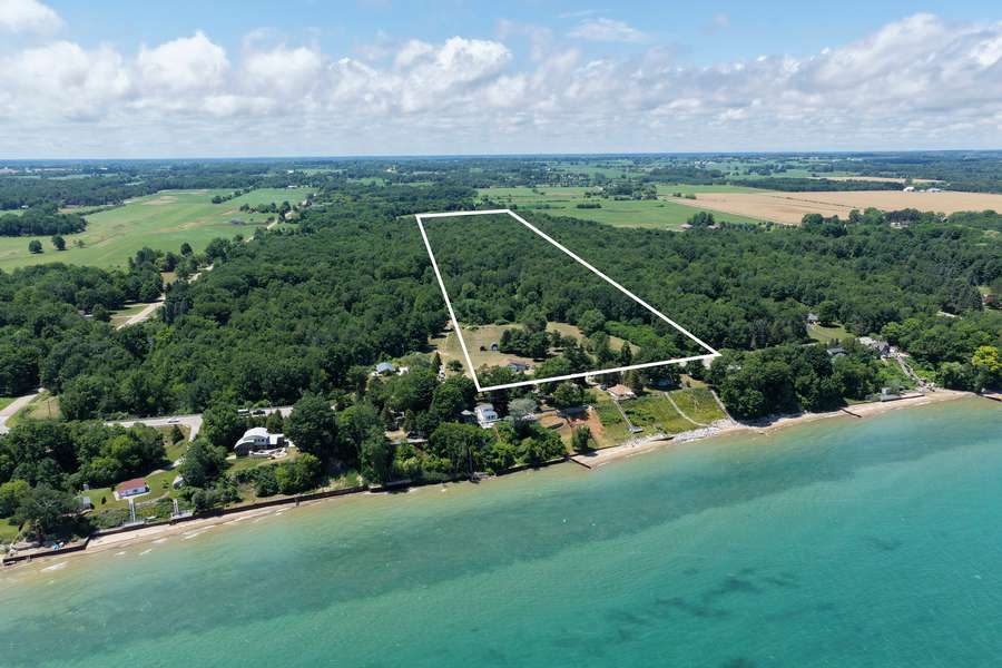 2898 LAKESHORE RD., APPLEGATE | SANILAC COUNTY MI 31 - AVAILABLE