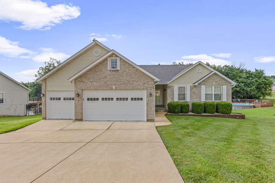 9752 ROUND TABLE COURT, HILLSBORO | JEFFERSON COUNTY MO .48 - AVAILABLE