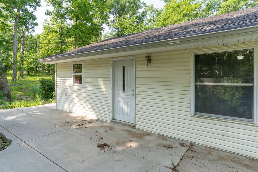 47 SKYLINE DR., NEW FLORENCE | MONTGOMERY COUNTY MO .9 - AVAILABLE