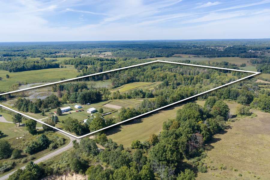 47BigRapidsMI_80Acres_Outline21.jpg