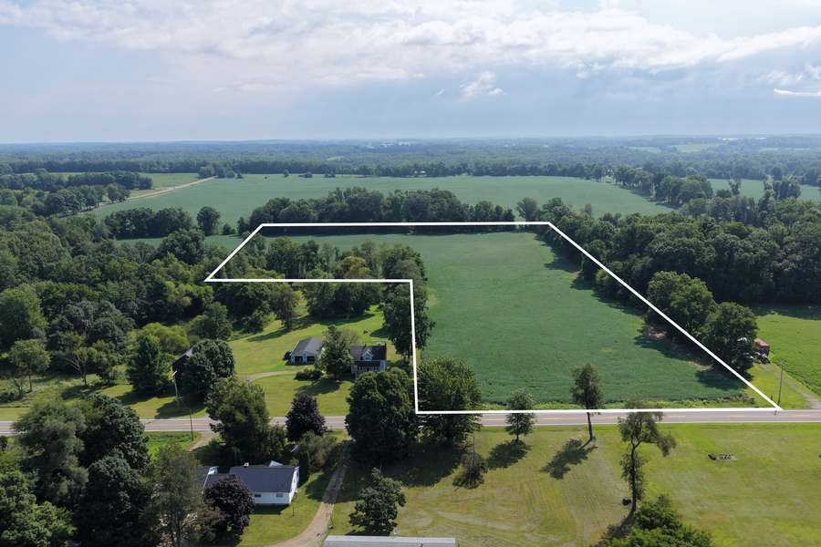 AllenMI_35Acres_ParcelC_Outline_01.jpg