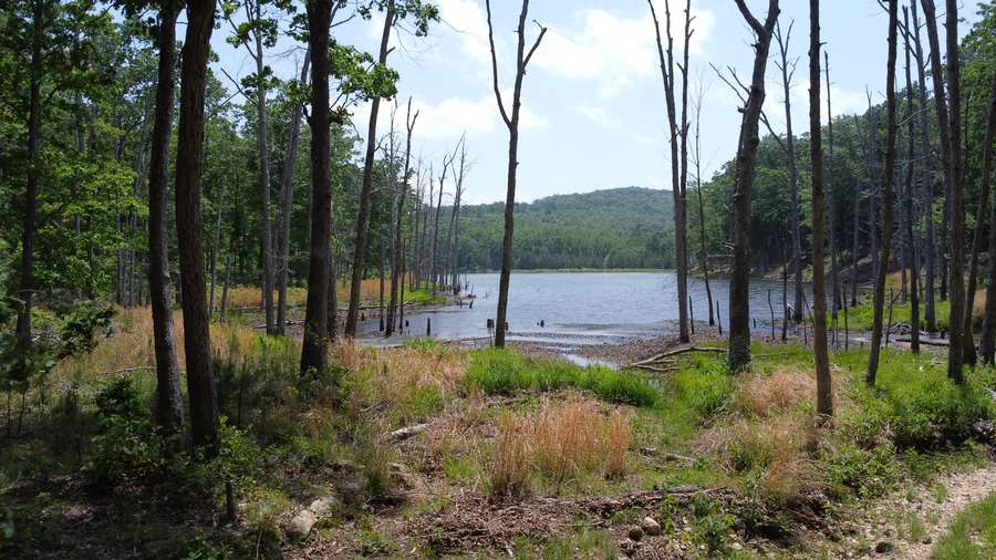 HIDDEN VLY LAKES, ANNAPOLIS | IRON COUNTY MO 6.8 - AVAILABLE